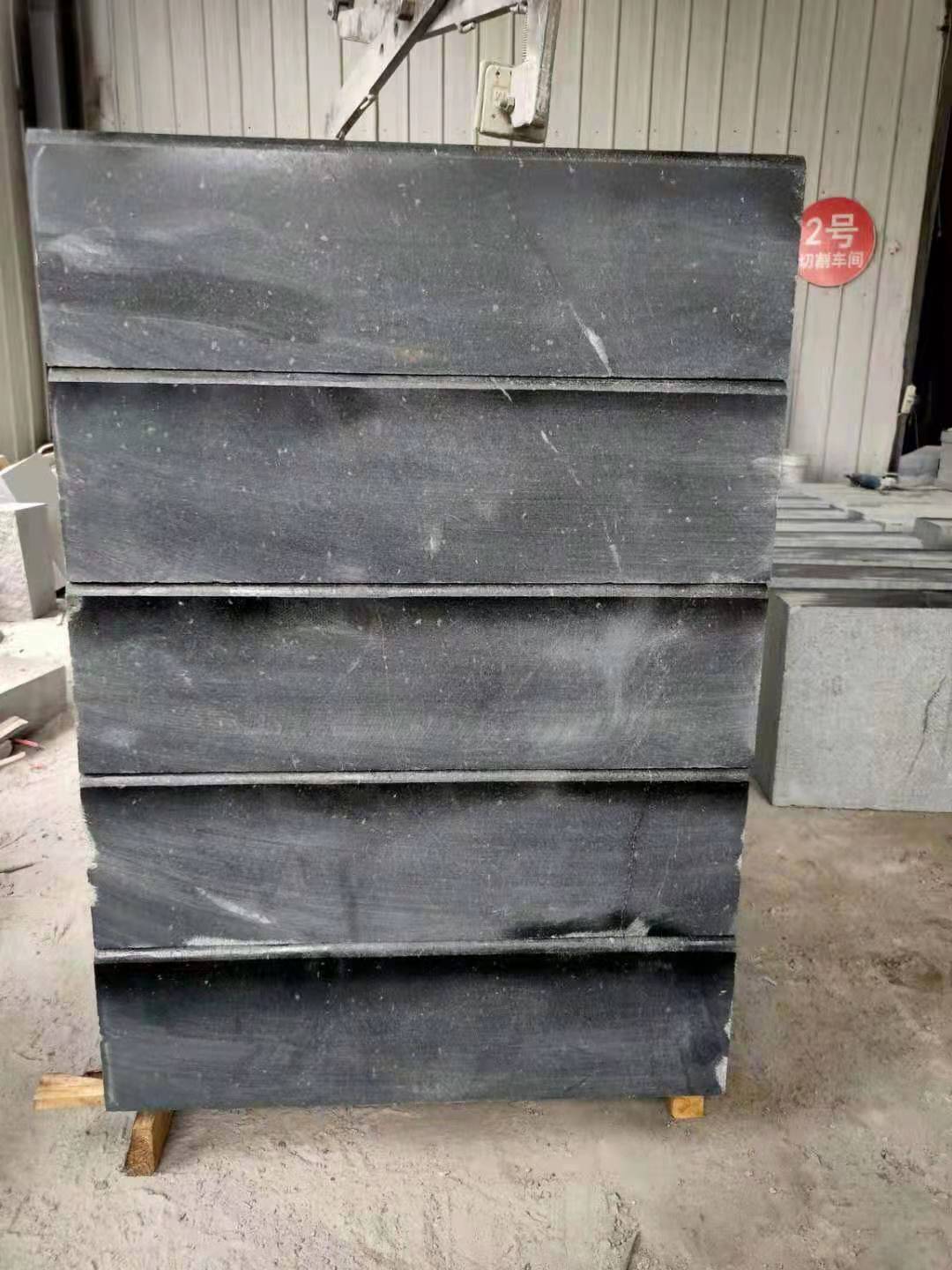 芝麻黑路沿石